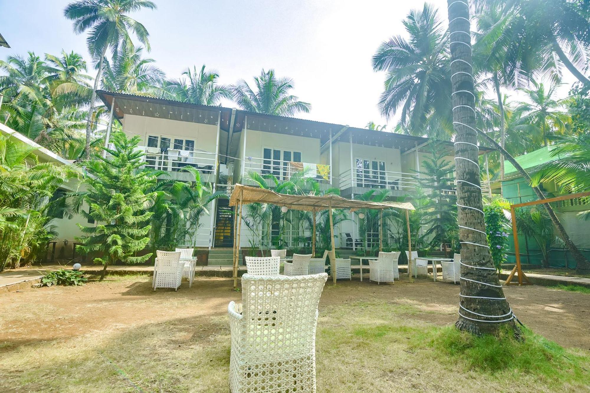 Fabhotel La Volga - Nr Morjim Beach Zewnętrze zdjęcie